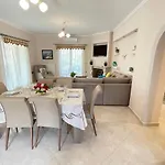 Panselinos Apartmán *