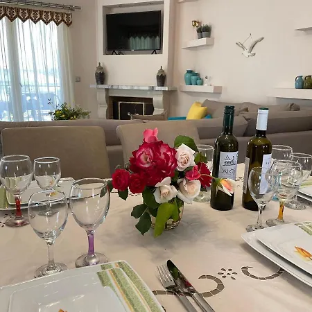 Panselinos Apartment