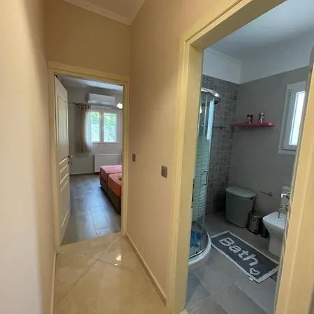 Panselinos Apartment